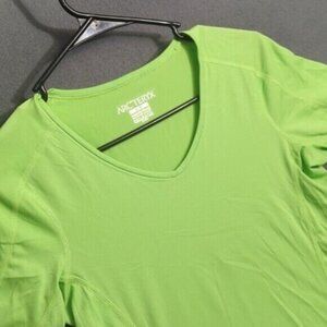 Arc'teryx Shirt Women's S Green Motus Crew Short Sleeve Tee Outdoor Hiking NWT